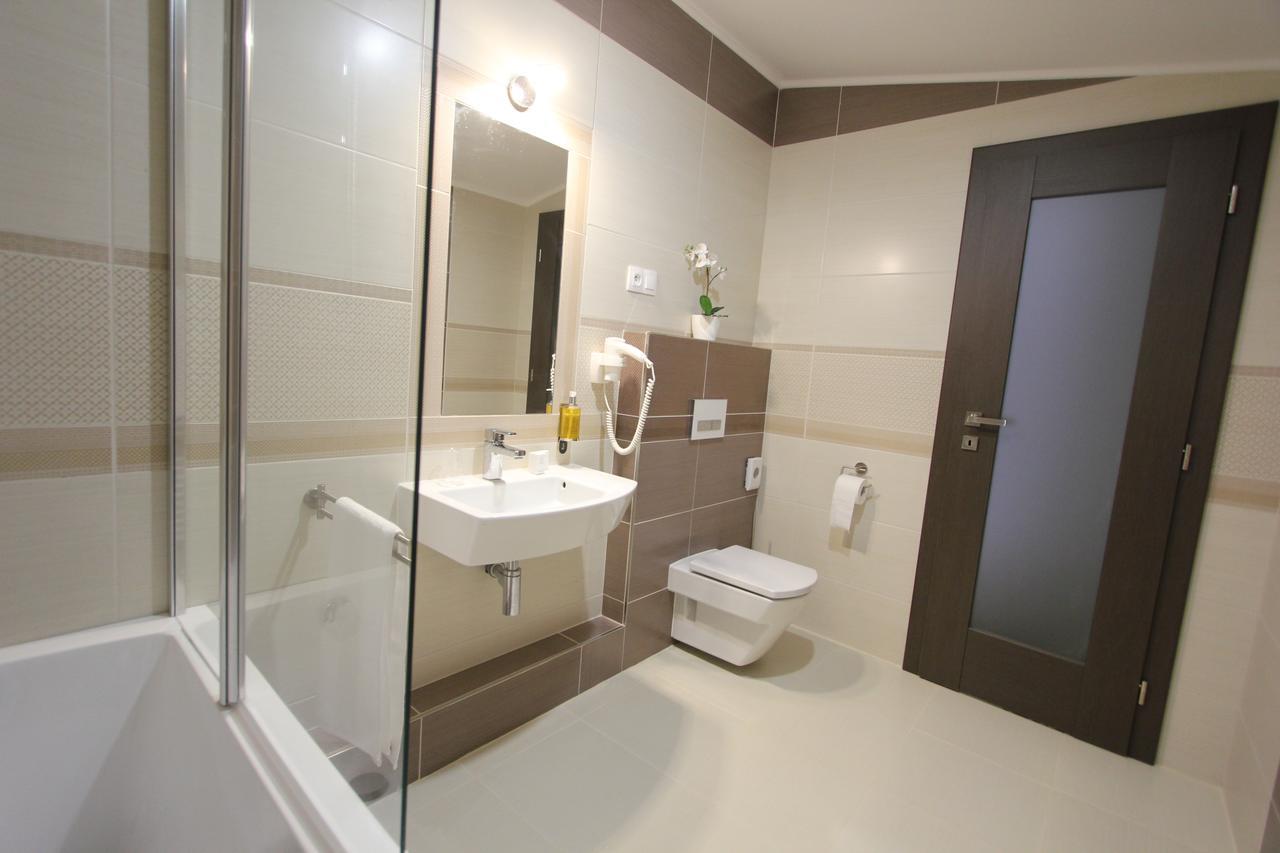 Penzion Zenit Presov Ngoại thất bức ảnh